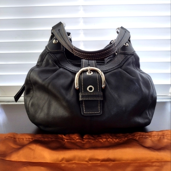 Coach Soho Black Leather Lynn Hobo Bag F15527 - Picture 11 of 13